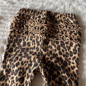 Old Navy leopard leggings 3-6months